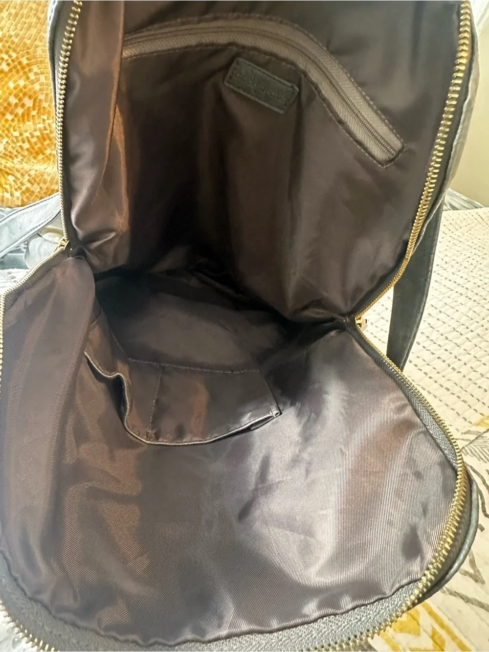 Modern+chic Classic Vegan Leather Backpack - Gray BRAND NEW WITHOUT TAG ❤️